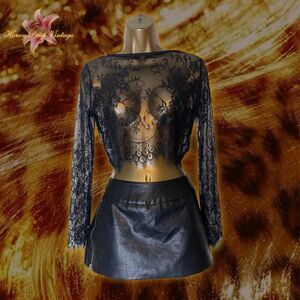 Black Sheer Lace Long-Sleeve Crop Top